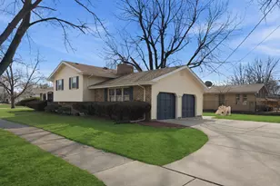 1540 Tulip Ln, Munster, IN 46321 - Photo 24