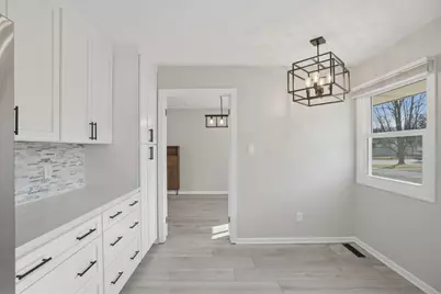 1540 Tulip Lane, Munster, IN 46321 - Photo 8