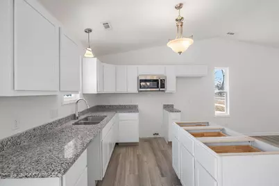 522 Oxford Road, Kingsford Heights, IN 46346 - Photo 8