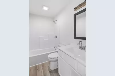 522 Oxford Road, Kingsford Heights, IN 46346 - Photo 18