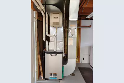 134 Elm Court, Hebron, IN 46341 - Photo 32