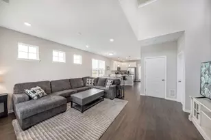 11803 Rhode Island St, Crown Point, IN 46307 - Photo 4