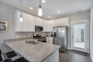 11803 Rhode Island St, Crown Point, IN 46307 - Photo 6