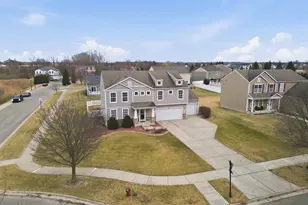 10843 Hillcrest Ln, Dyer, IN 46311 - Photo 2