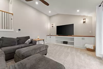 3036 99th Street, Highland, IN 46322 - Photo 8