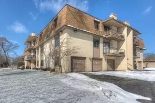 643 South St, Munster, IN 46321 - Photo 1