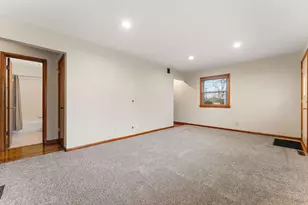 7104 Northcote Ave, Hammond, IN 46324 - Photo 6