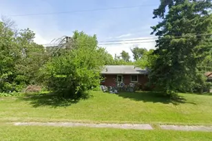 245 Pauline Dr, Valparaiso, IN 46385 - Photo 1