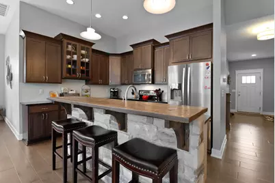 3911 Crown Drive, Valparaiso, IN 46383 - Photo 8