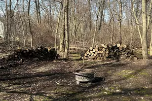 3911 Crown Dr, Valparaiso, IN 46383 - Photo 38