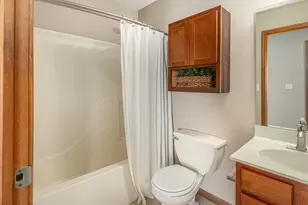 1399 Rowley St, Valparaiso, IN 46385 - Photo 18