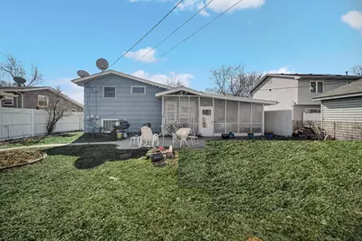 9503 Forrest Drive, Highland, IN 46322 - Photo 18