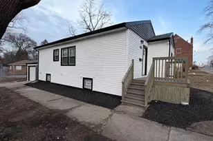 132 W 43rd Ave, Gary, IN 46408 - Photo 20