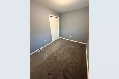 132 W 43rd Avenue, Gary, IN 46408 - Photo 14