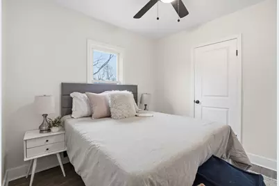 2407 W 78th Avenue, Merrillville, IN 46410 - Photo 12