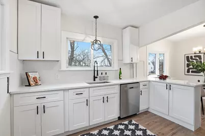 2407 W 78th Avenue, Merrillville, IN 46410 - Photo 10