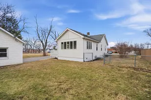 2407 W 78th Ave, Merrillville, IN 46410 - Photo 24