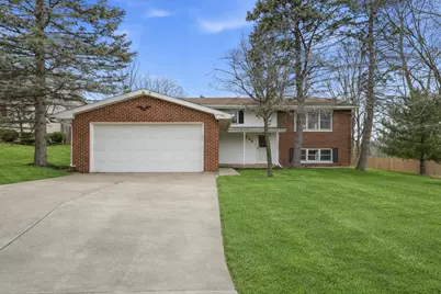 508 W 117th Place, Crown Point, IN 46307 - Photo 2