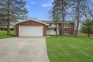 508 W 117th Pl, Crown Point, IN 46307 - Photo 2