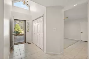 911 Westminster Ln, Munster, IN 46321 - Photo 4