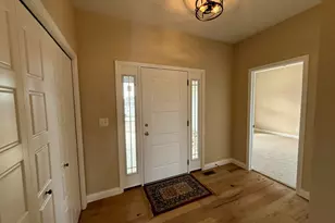 840 Idlewild Ln, Chesterton, IN 46304 - Photo 2