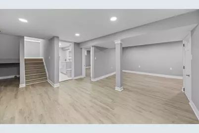 864 Ohio Street, Gary, IN 46402 - Photo 16