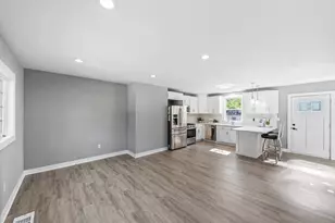 864 Ohio St, Gary, IN 46402 - Photo 4