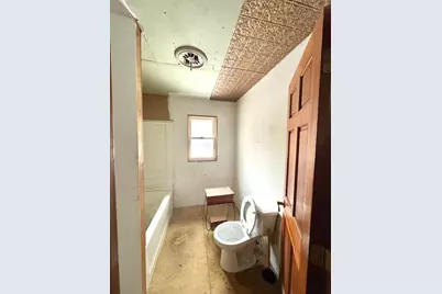 10120 E 200 N, Grovertown, IN 46531 - Photo 8