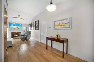 3603 Timberbridge Dr, Valparaiso, IN 46383 - Photo 8