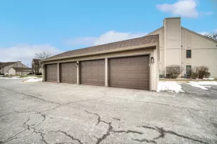 3603 Timberbridge Dr, Valparaiso, IN 46383 - Photo 20