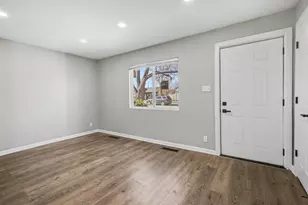 5043 Carolina St, Gary, IN 46409 - Photo 4