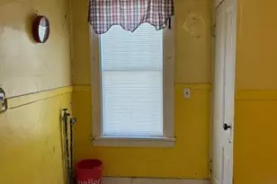 609 Niles St, La Porte, IN 46350 - Photo 10