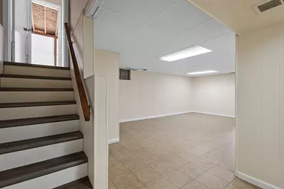 8941 Ohio Place, Highland, IN 46322 - Photo 24