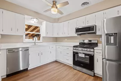 8941 Ohio Place, Highland, IN 46322 - Photo 8