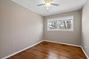 8941 Ohio Pl, Highland, IN 46322 - Photo 18