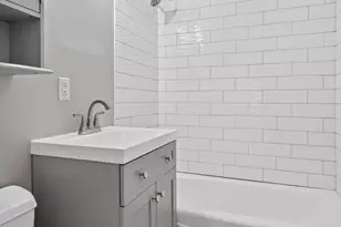 8941 Ohio Pl, Highland, IN 46322 - Photo 12