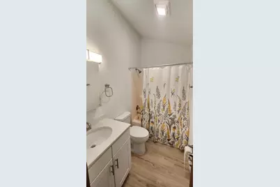 2218 Yorktowne Drive, Valparaiso, IN 46383 - Photo 12