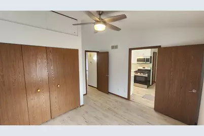 2218 Yorktowne Drive, Valparaiso, IN 46383 - Photo 16