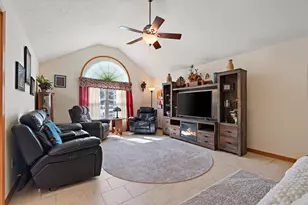 9930 W 1100 N, Demotte, IN 46310 - Photo 6