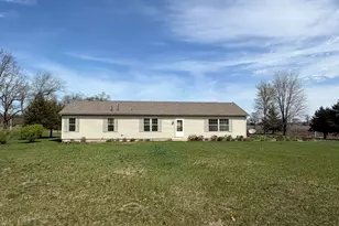 4492 W 800 N, Rensselaer, IN 47978 - Photo 2
