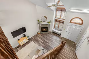 1358 W 94th Ct, Crown Point, IN 46307 - Photo 8