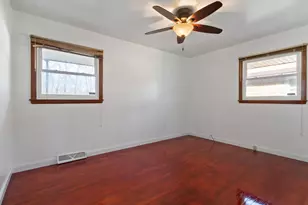 410 W 52nd Pl, Merrillville, IN 46410 - Photo 14