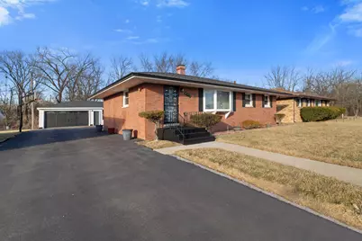 410 W 52nd Place, Merrillville, IN 46410 - Photo 2