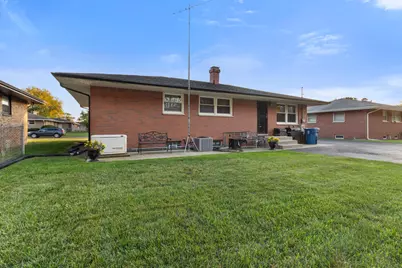 410 W 52nd Place, Merrillville, IN 46410 - Photo 32