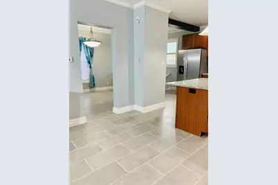 124 E 10th Street, Michigan City, IN 46360 - Photo 10