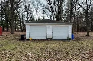 805 Sunset Dr, Kouts, IN 46347 - Photo 12