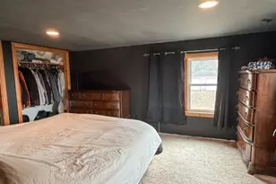 805 Sunset Dr, Kouts, IN 46347 - Photo 6