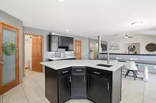 414 17th St SE, Demotte, IN 46310 - Photo 8