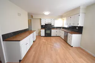 360 E Arnotts Dr, Rensselaer, IN 47978 - Photo 14