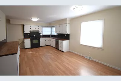 360 E Arnotts Drive, Rensselaer, IN 47978 - Photo 12